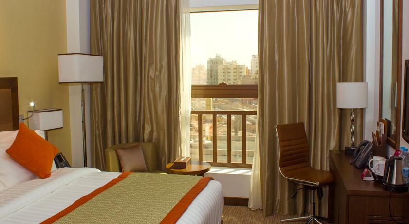 executive-bed-crowne-plaza